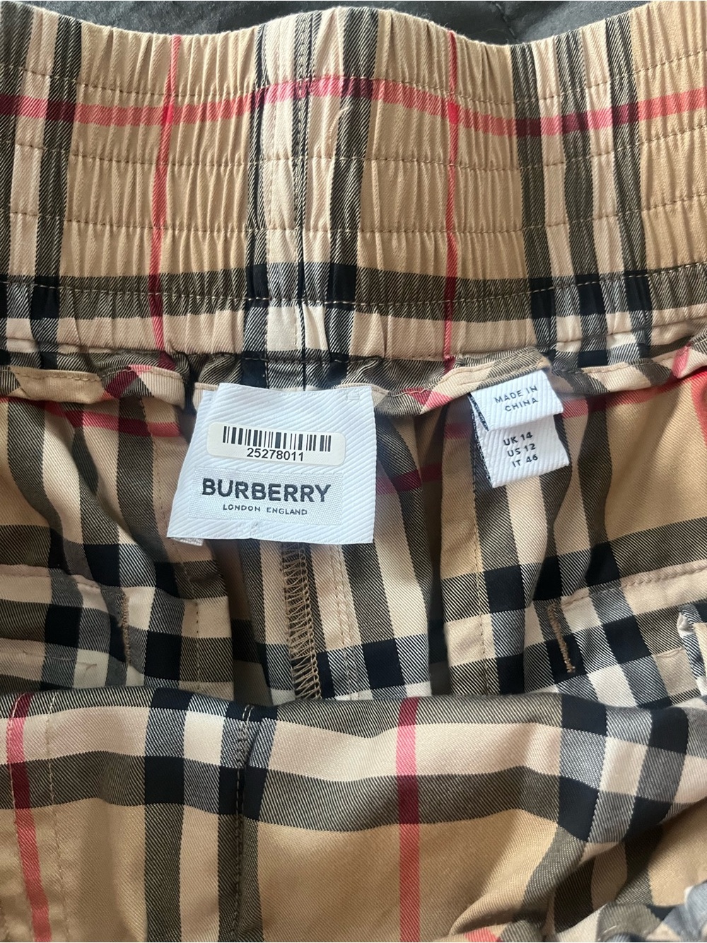 Burberry Beige Plaid Elastic-Waist Circle Shorts with Navy & Red Lines - Picture 4 of 4
